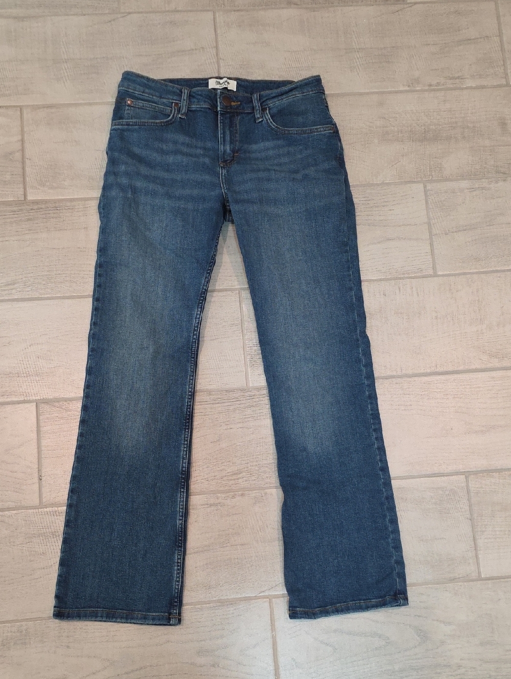 Wrangler Retro Mid Rise Boot Womem's Size 30x32 Denim Blue Jeans,